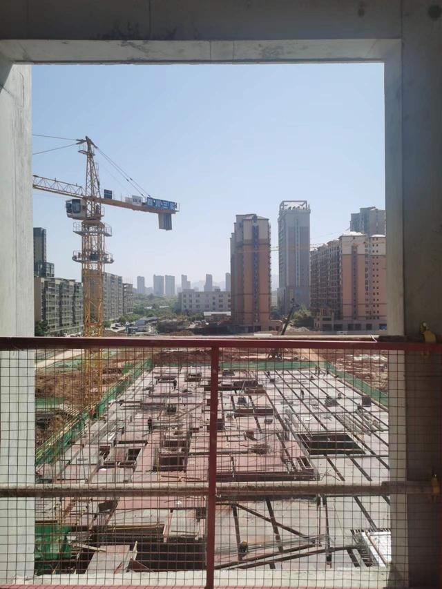 感受所见即所得的购房体验--岳麓青城“透明超级工厂”硬核亮相